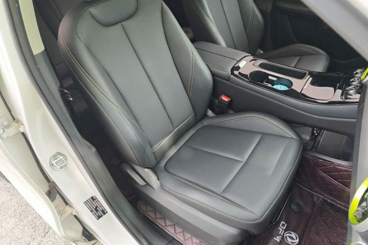Used FORTHING Friday 2024 410 Performance Edition Right Front Seat