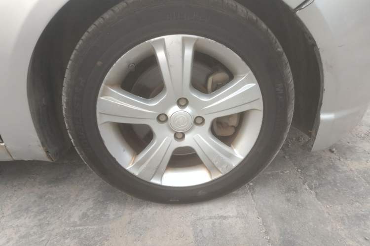 Used FORTHING Joyear 2008 1.8L Manual Comfort Cheerful Edition Right Front Wheel Hub