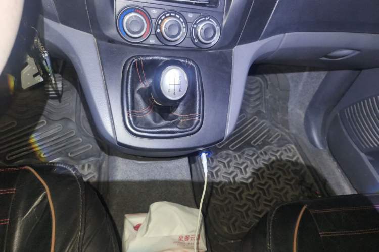 Used FORTHING Joyear 2010 1.5L Manual Luxury Edition Gear Lever