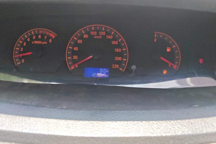 Used FORTHING Joyear 2010 1.5L Manual Luxury Edition Odometer Close Up