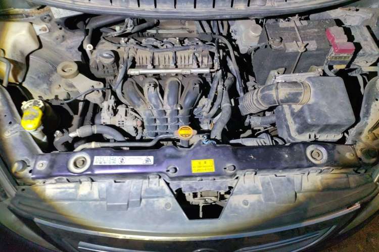 Used FORTHING Joyear 2011 1.5L Manual Comfort Edition Engine Bay