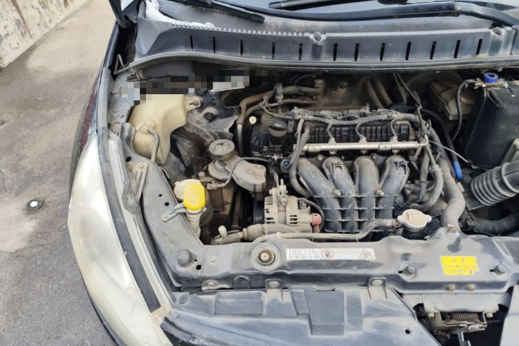 Used FORTHING Joyear 2011 1.5L Manual Luxury Version Engine Bay Right
