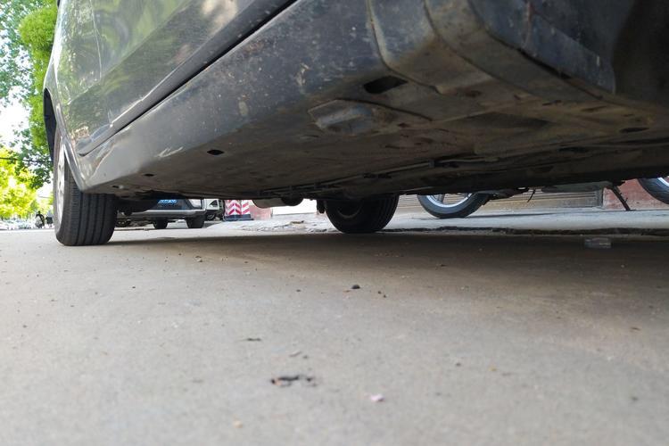 Used FORTHING Joyear 2011 1.5L Manual Luxury Edition Right Side Sill