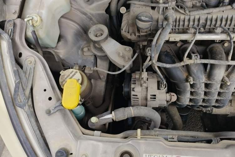 Used FORTHING Joyear 2011 1.5L Manual Luxury Edition Engine Bay Right