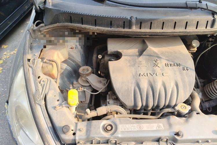 Used FORTHING Joyear 2011 LV 1.5L Manual Comfort Model Engine Bay Right