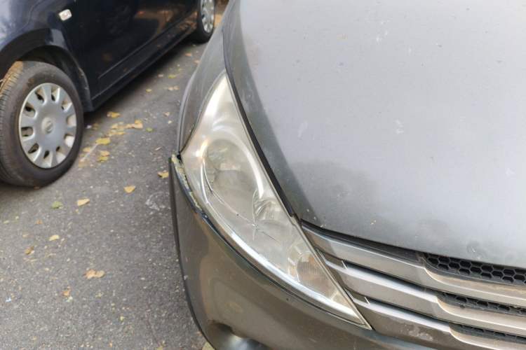 Used FORTHING Joyear 2011 LV 1.5L Manual Comfort Model Right Front Headlight
