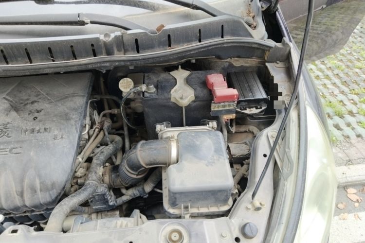 Used FORTHING Joyear 2011 1.5L Manual Luxury Edition Engine Bay Left