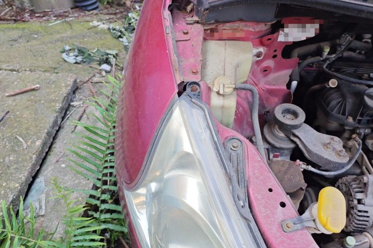 Used FORTHING Joyear 2011 1.5L AMT Luxury Edition Engine Bay Right