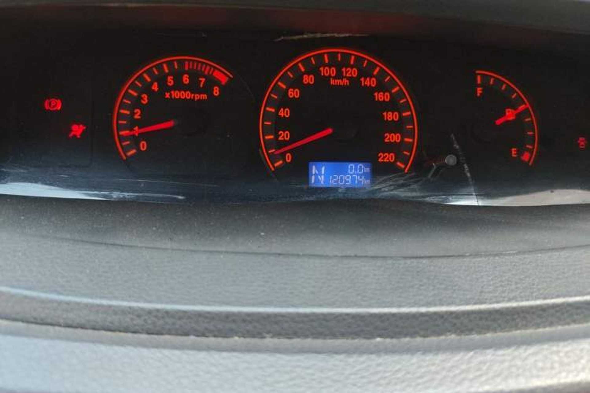 Used FORTHING Joyear 2011 1.5L AMT Luxury Edition Odometer Close Up