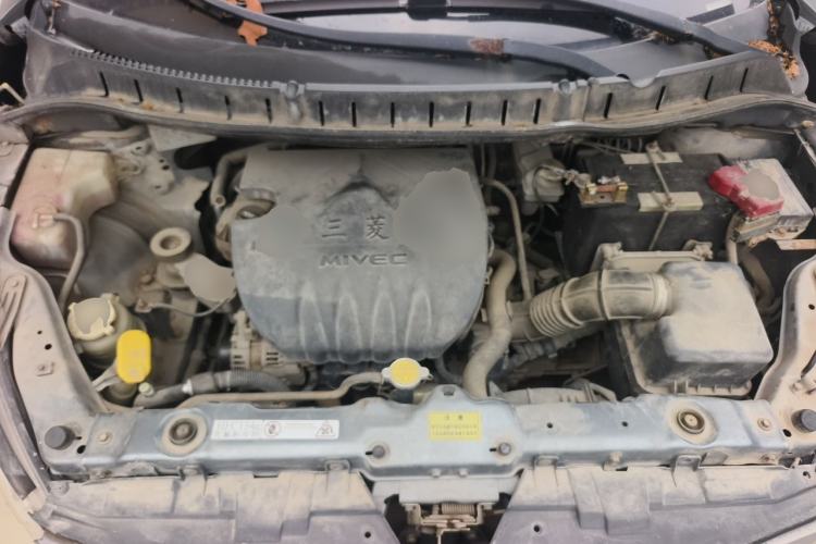 Used FORTHING Joyear 2011 LV 1.5L Manual Luxury Model Engine Bay