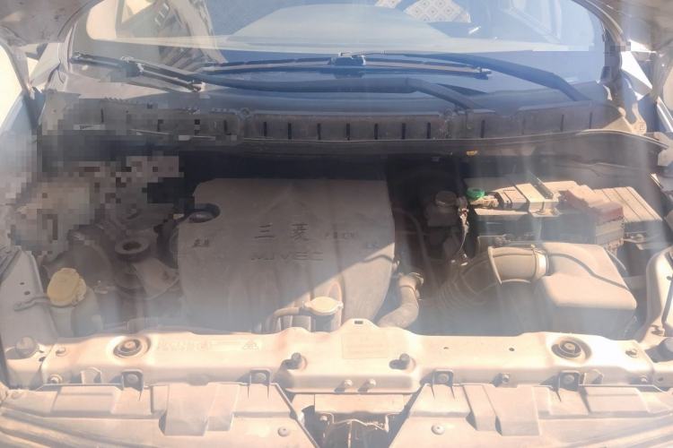 Used FORTHING Joyear 2011 LV 1.5L AMT Luxury Model Engine Bay