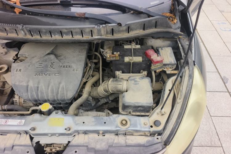Used FORTHING Joyear 2011 LV 1.5L Manual Luxury Model Engine Bay Left