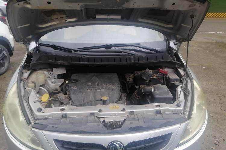 Used FORTHING Joyear 2011 1.5L Manual Luxury Edition Engine Bay