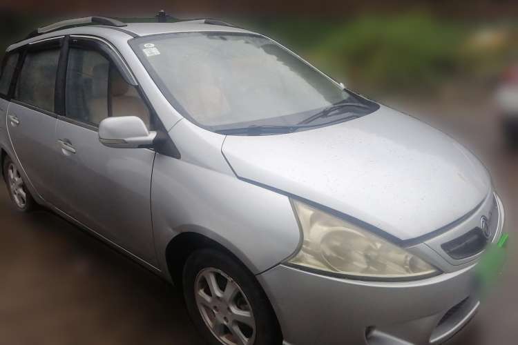 Used FORTHING Joyear 2011 1.5L Manual Luxury Edition Front Right 45 Deg