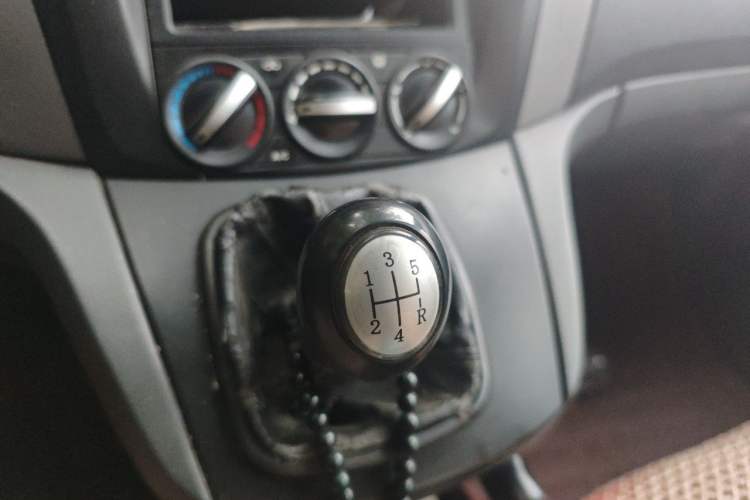 Used FORTHING Joyear 2011 1.5L Manual Standard Edition Gear Lever