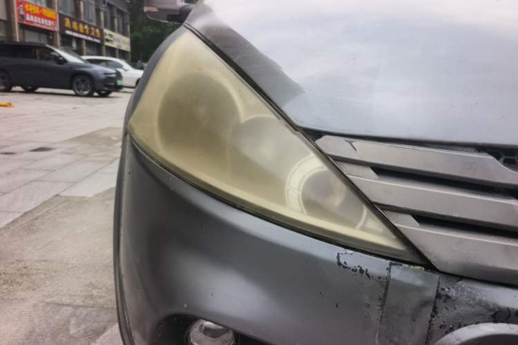 Used FORTHING Joyear 2011 LV 1.5L Manual Luxury Model Right Front Headlight