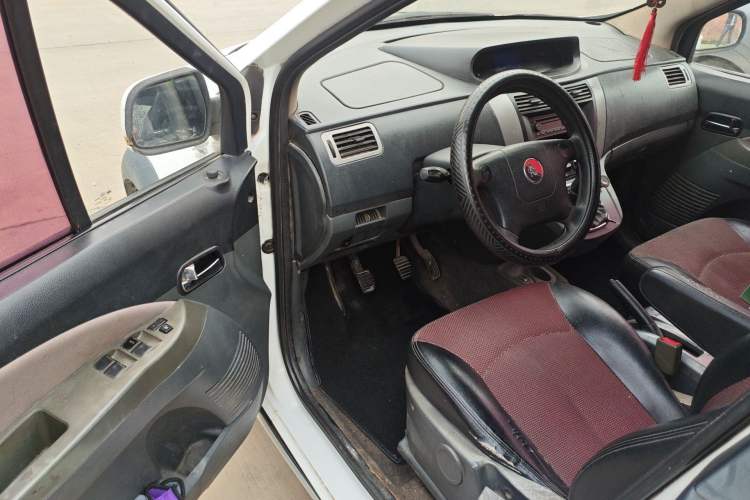 Used FORTHING Joyear 2011 LV 1.5L Manual Luxury Model Driver Seat
