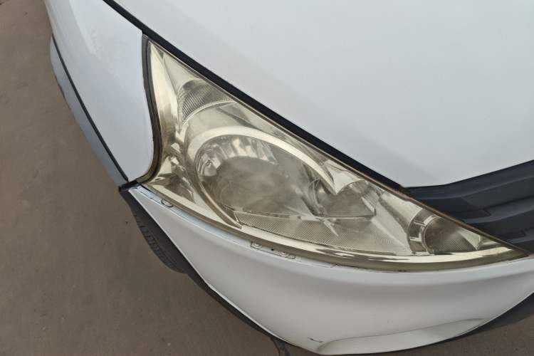 Used FORTHING Joyear 2011 LV 1.5L Manual Luxury Model Right Front Headlight