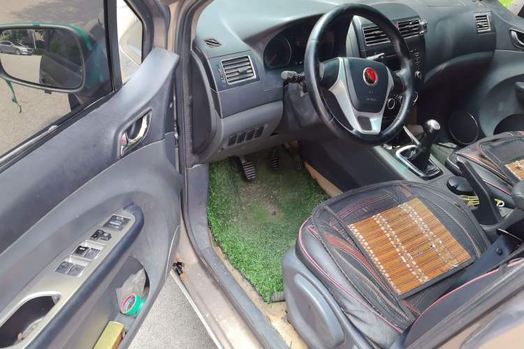 Used FORTHING Joyear 2012 LV 1.5L Manual Luxury Edition Driver Seat