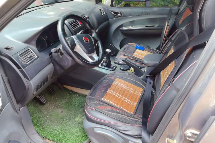 Used FORTHING Joyear 2012 LV 1.5L Manual Luxury Edition Left Front Seat