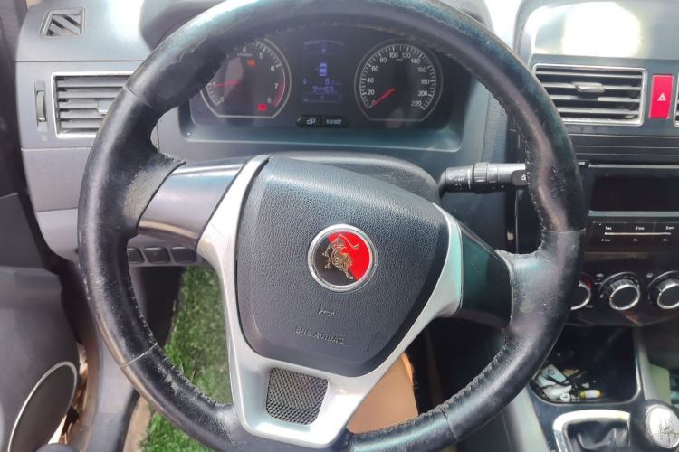 Used FORTHING Joyear 2012 LV 1.5L Manual Luxury Edition Steering Wheel