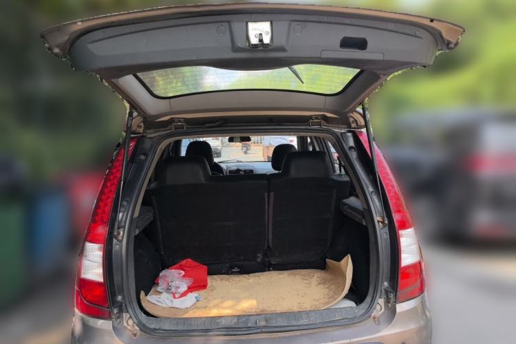 Used FORTHING Joyear 2012 XL 1.5L Manual Luxury Model Trunk