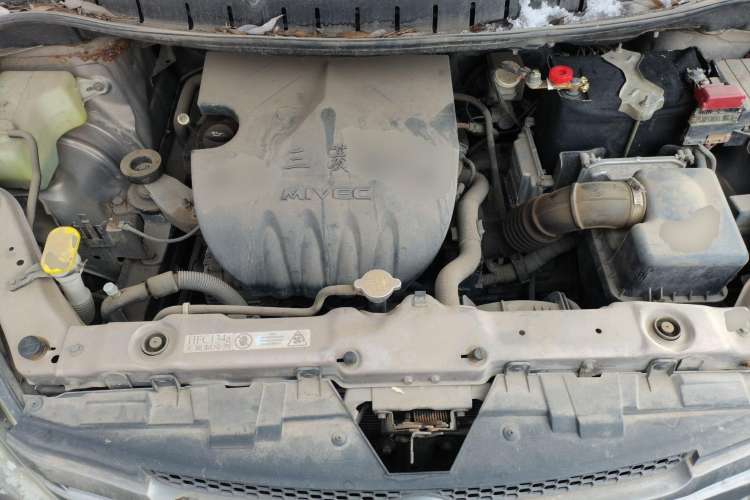 Used FORTHING Joyear 2012 LV 1.5L AMT Luxury Version Engine Bay