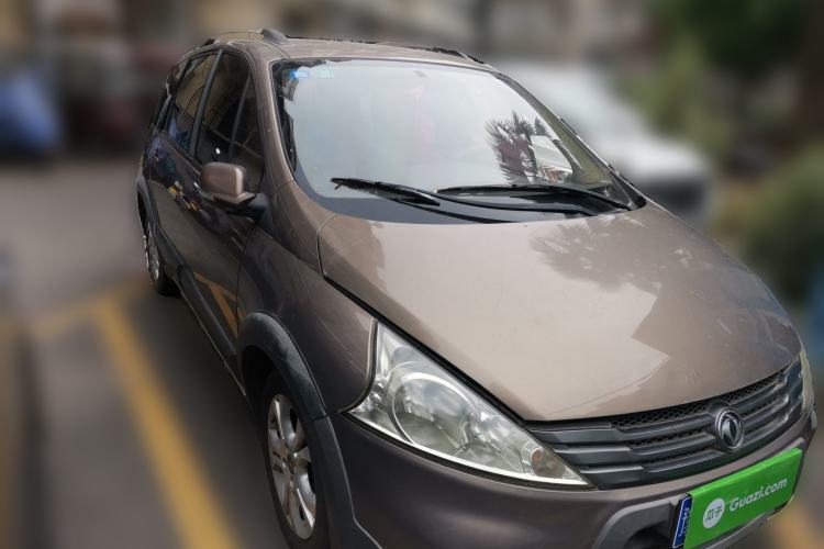 Used FORTHING Joyear 2012 LV 1.5L Manual Luxury Edition Front Right 45 Deg