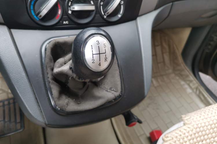 Used FORTHING Joyear 2012 LV 1.5L Manual Luxury Edition Gear Lever