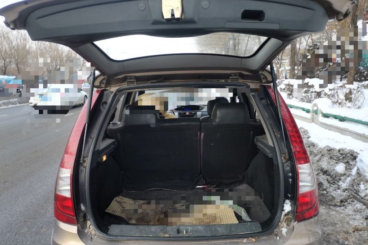 Used FORTHING Joyear 2012 LV 1.5L AMT Luxury Version Trunk
