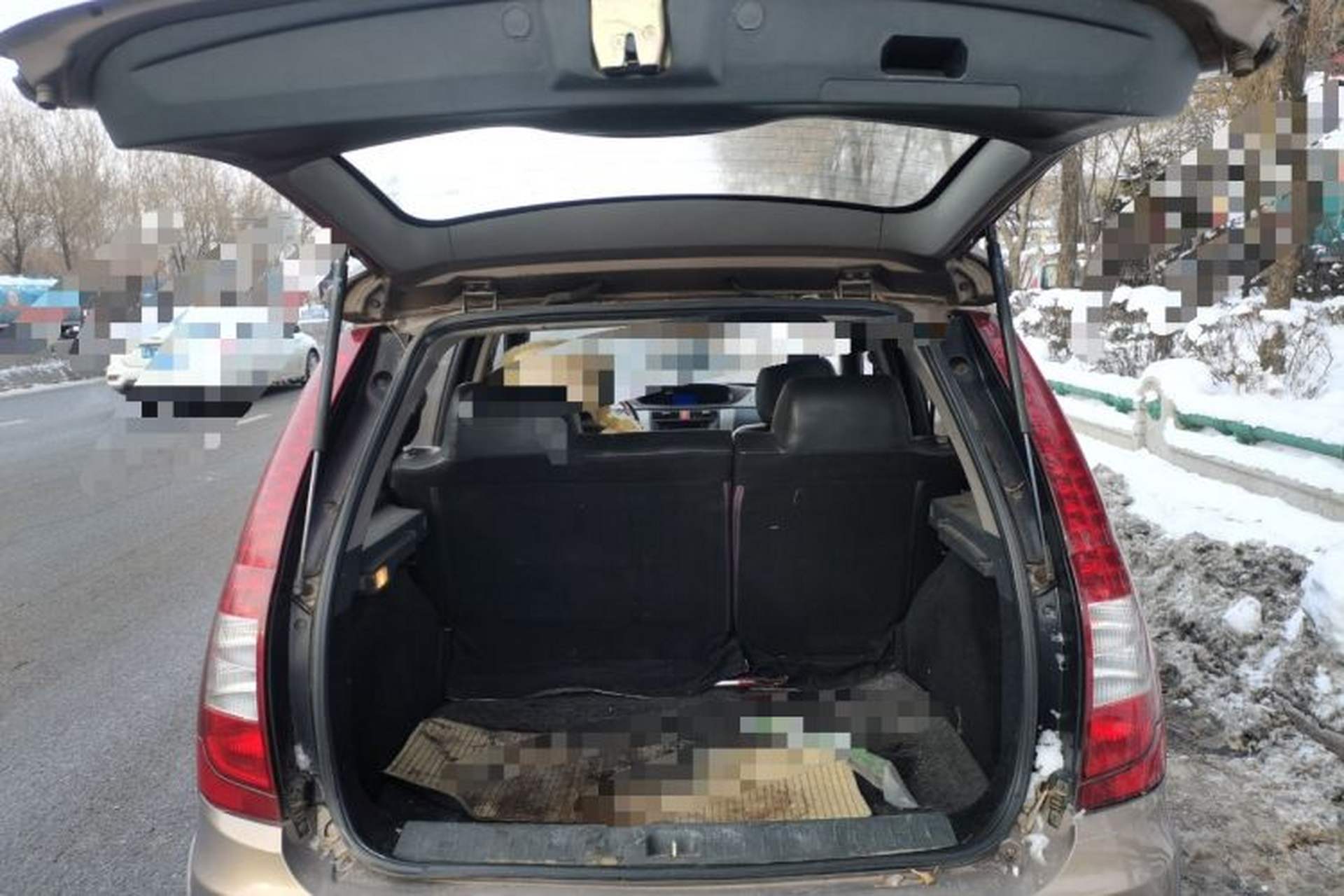 Used FORTHING Joyear 2012 LV 1.5L AMT Luxury Version Trunk