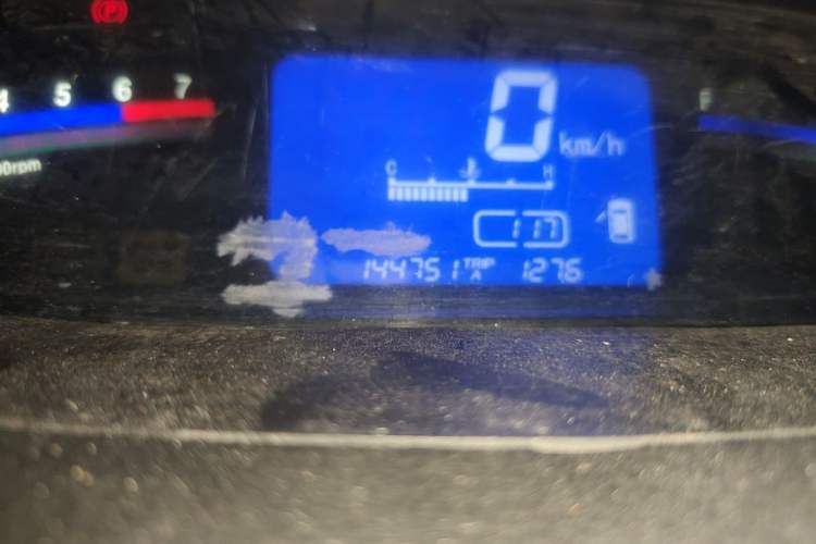 Used FORTHING Joyear 2012 XL 1.5L Manual Luxury Model Odometer Close Up