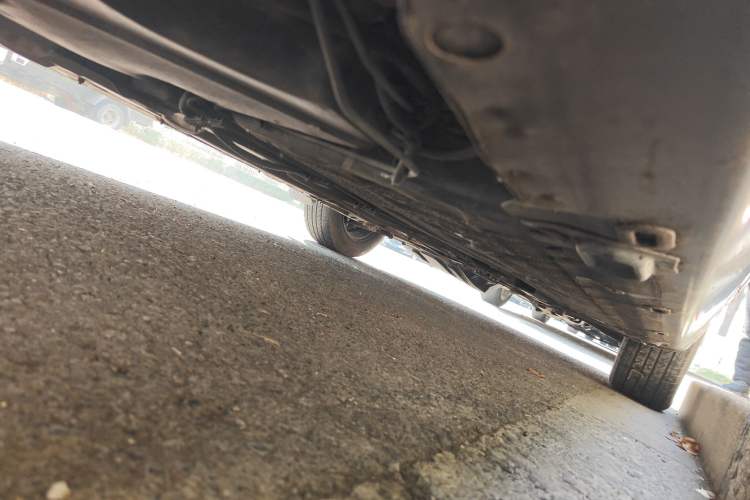 Used FORTHING Joyear 2012 XL 1.5L Manual Comfort Model Chassis Rear Right