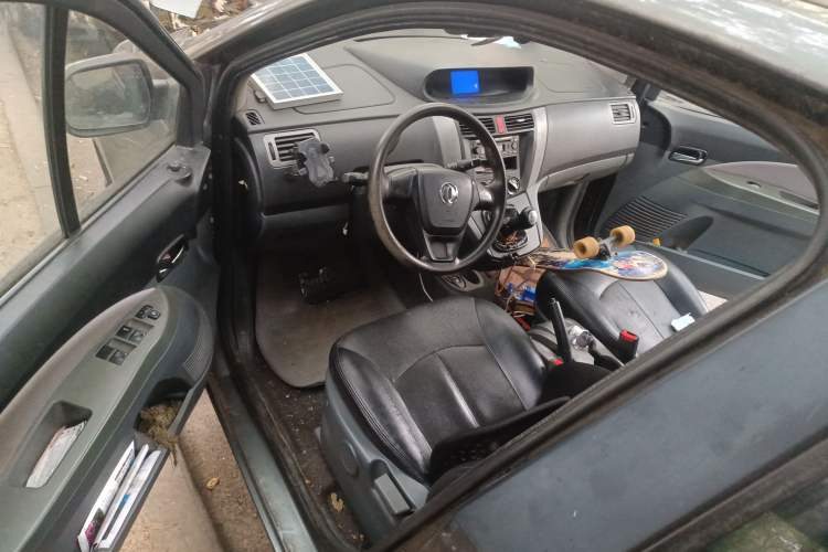Used FORTHING Joyear 2012 XL 1.5L Manual Luxury Model Driver Seat