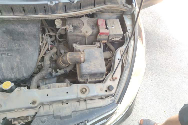 Used FORTHING Joyear 2012 LV 1.5L Manual Luxury Edition Engine Bay Left