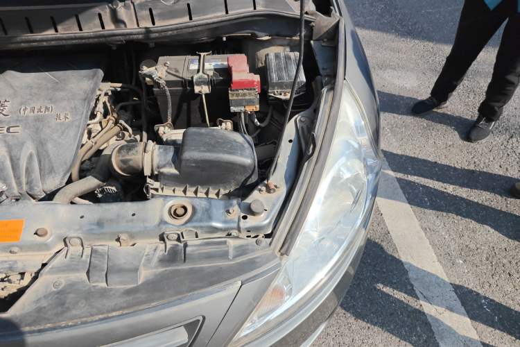 Used FORTHING Joyear 2012 XL 1.5L Manual Comfort Model Engine Bay Left