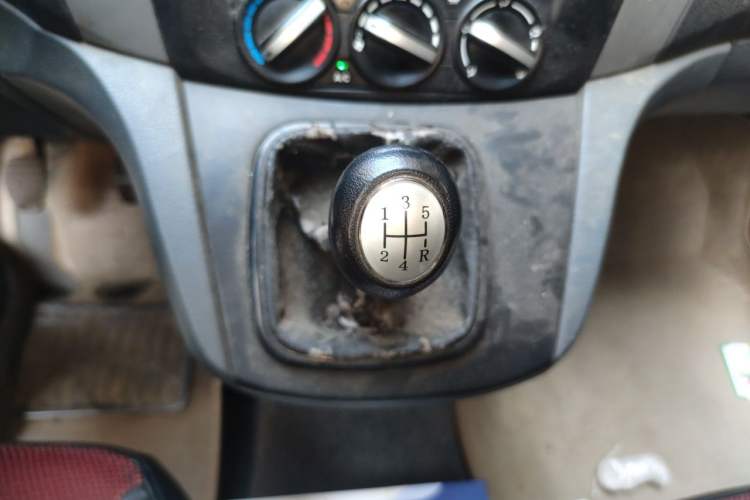 Used FORTHING Joyear 2012 LV 1.5L Manual Luxury Edition Gear Lever