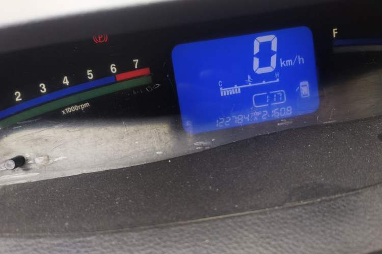Used FORTHING Joyear 2012 LV 1.5L Manual Luxury Edition Odometer Close Up