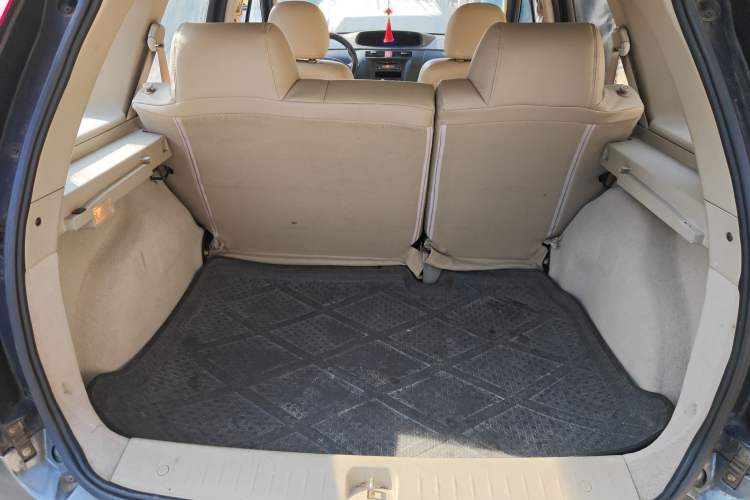 Used FORTHING Joyear 2012 XL 1.5L Manual Comfort Model Trunk