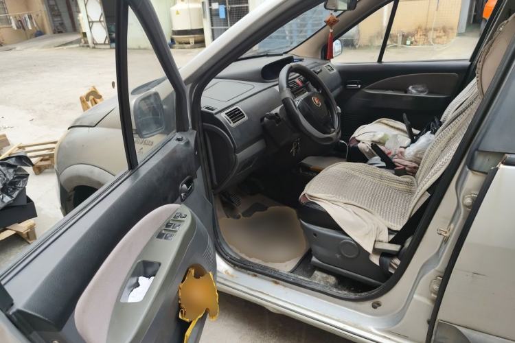 Used FORTHING Joyear 2012 LV 1.5L Manual Luxury Edition Driver Seat