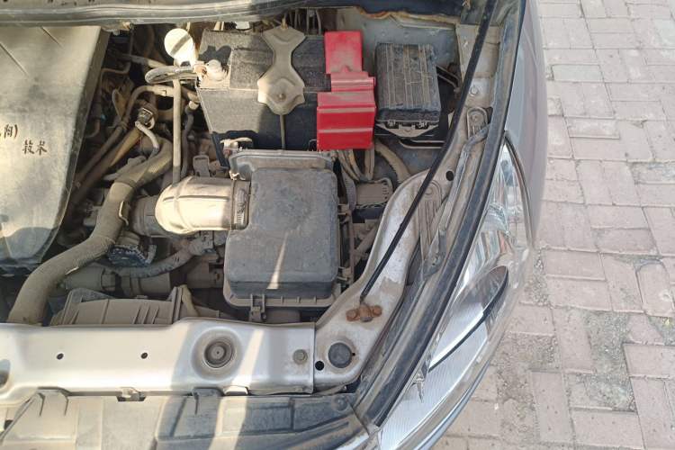 Used FORTHING Joyear 2012 XL 1.5L Manual Luxury Model Engine Bay Left