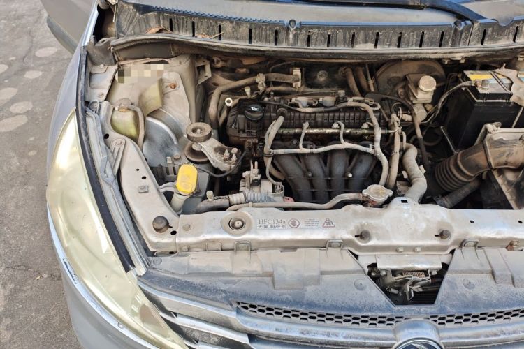 Used FORTHING Joyear 2012 LV 1.5L Manual Luxury Edition Engine Bay Right