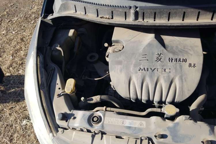 Used FORTHING Joyear 2012 XL 1.5L Manual Comfort Model Engine Bay Right