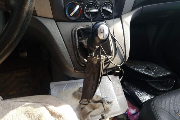 Used FORTHING Joyear 2012 XL 1.5L Manual Comfort Model Gear Lever
