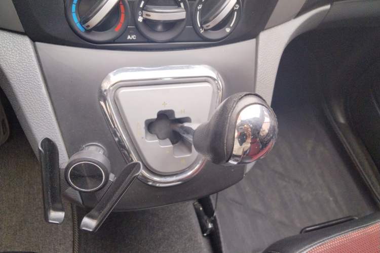 Used FORTHING Joyear 2012 LV 1.5L AMT Luxury Version Gear Lever