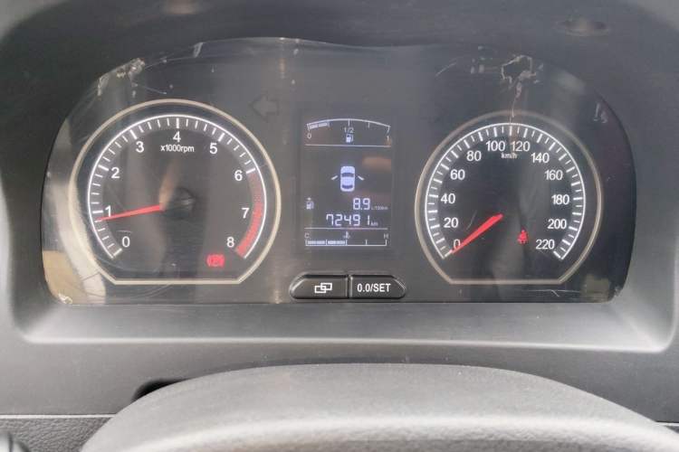 Used FORTHING Joyear 2012 XL 1.5L Manual Luxury Model Odometer Close Up