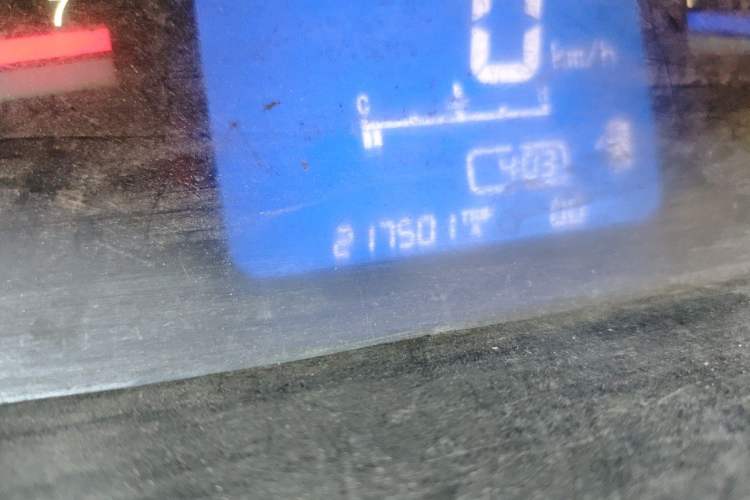 Used FORTHING Joyear 2012 LV 1.5L Manual Luxury Edition Odometer Close Up
