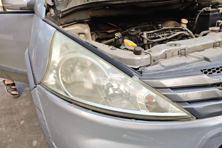 Used FORTHING Joyear 2012 LV 1.5L Manual Luxury Edition Right Front Headlight