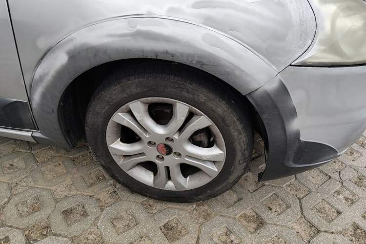 Used FORTHING Joyear 2012 XL 1.5L Manual Luxury Model Right Front Wheel Hub