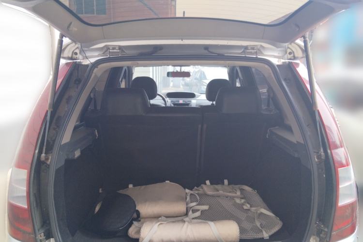 Used FORTHING Joyear 2012 LV 1.5L AMT Luxury Version Trunk